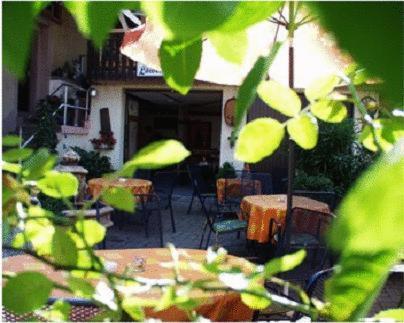 Landgasthaus Loewen Mit Gaestehaus Holzhausen  Exterior photo